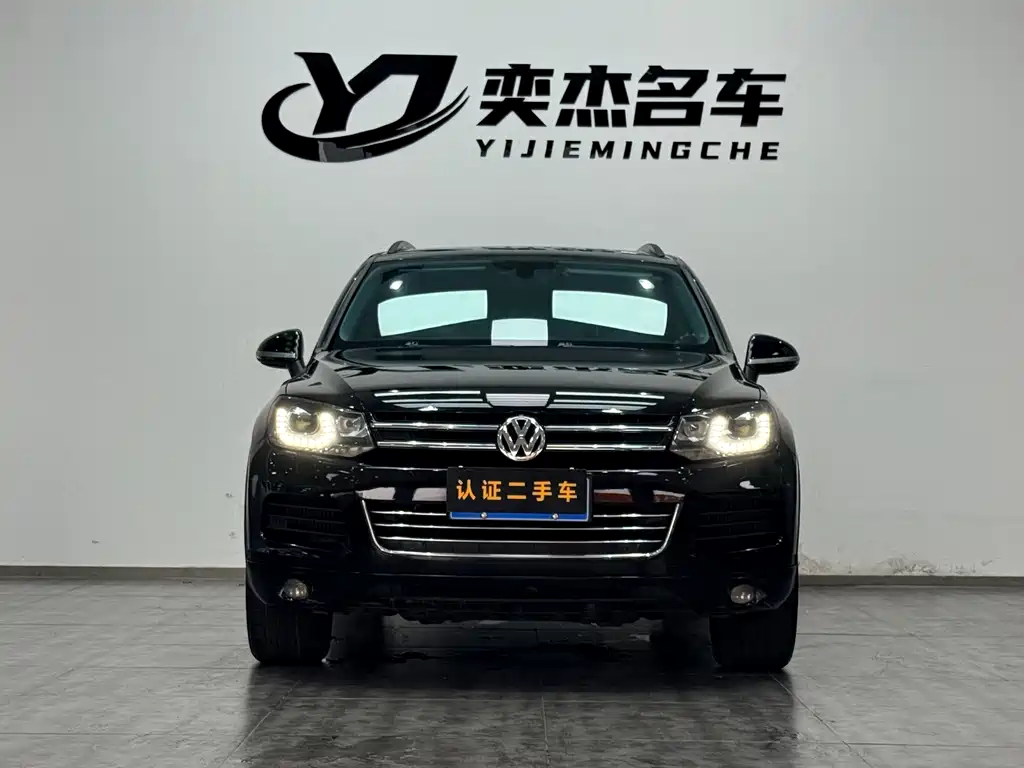 Volkswagen Volkswagen Touareg 2011 3.0 TDI Comfort 2012 - thumbnail 2