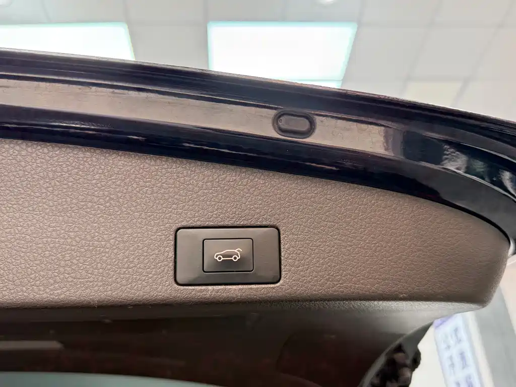 Volkswagen Volkswagen Touareg 2011 3.0 TDI Comfort 2012 - thumbnail 10
