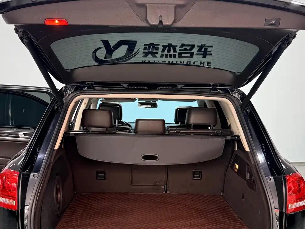 Volkswagen Volkswagen Touareg 2011 3.0 TDI Comfort 2012 - thumbnail 12