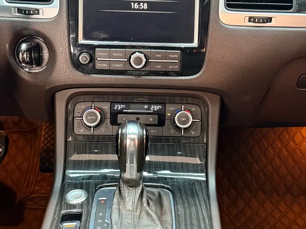 Volkswagen Volkswagen Touareg 2011 3.0 TDI Comfort 2012 - thumbnail 13