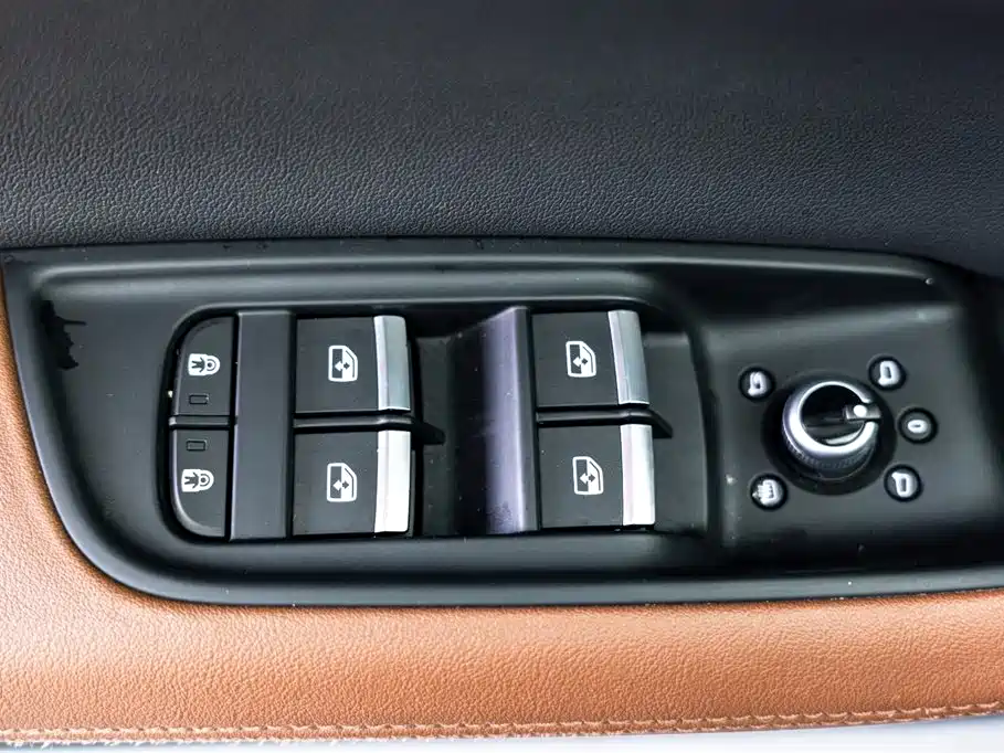 Audi Audi Q7 2023 55 TFSI quattro S line 2023 - thumbnail 16