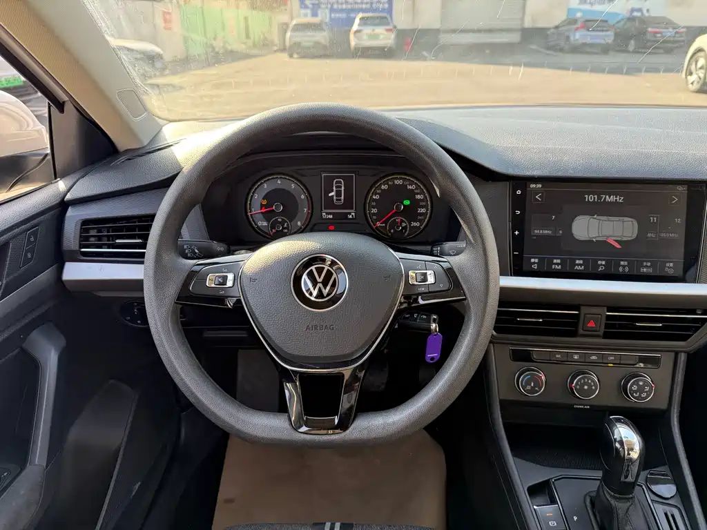 Volkswagen Volkswagen Lavida 2022 1.5L Automatic Fashion Edition 2022 - thumbnail 6