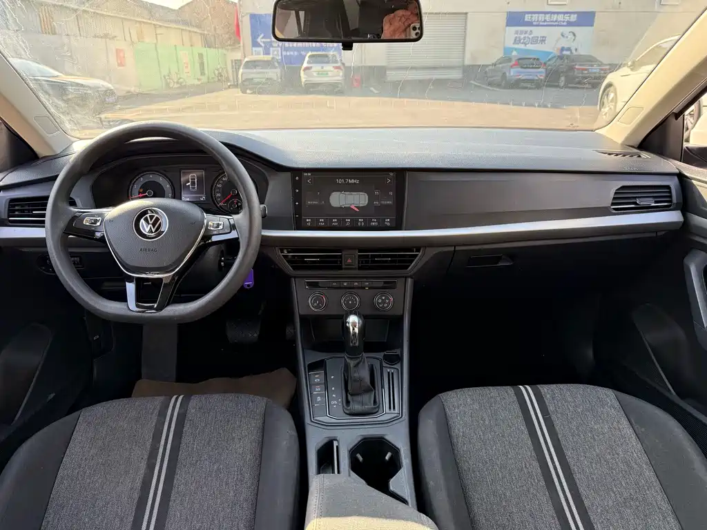 Volkswagen Volkswagen Lavida 2022 1.5L Automatic Fashion Edition 2022 - thumbnail 11