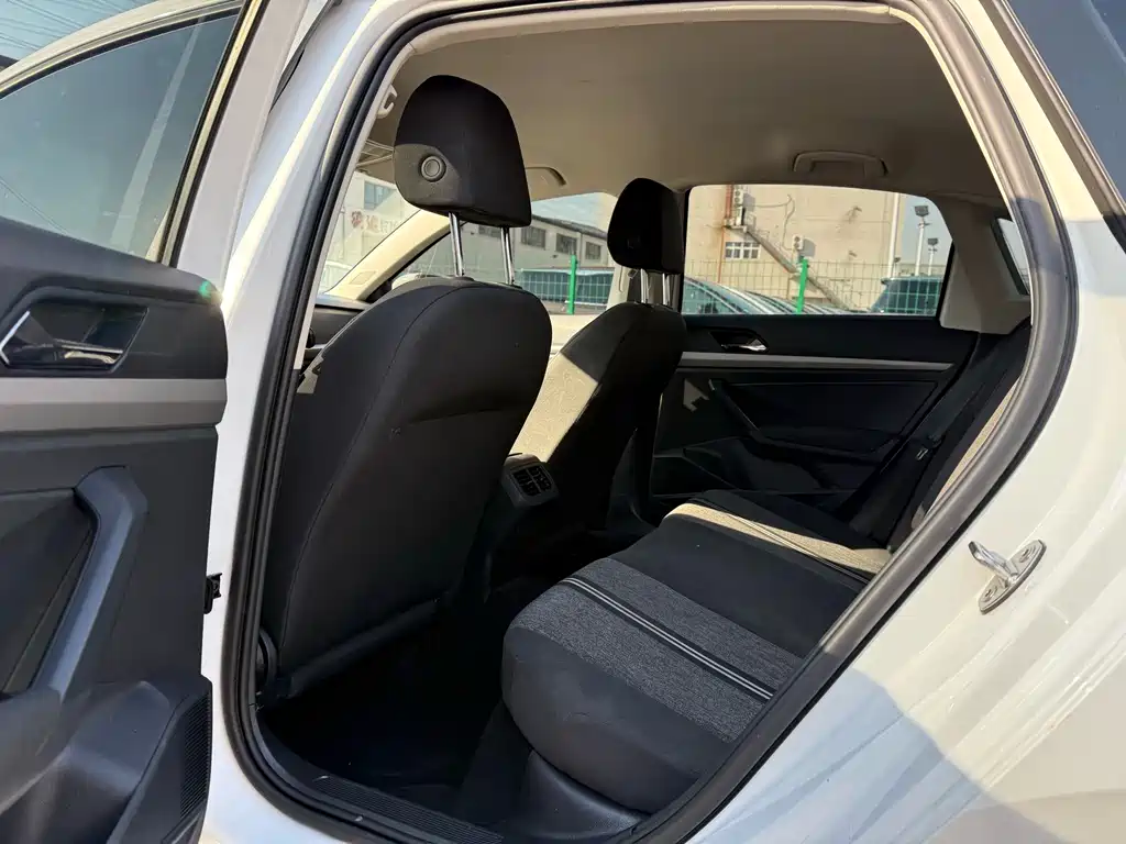 Volkswagen Volkswagen Lavida 2022 1.5L Automatic Fashion Edition 2022 - thumbnail 12