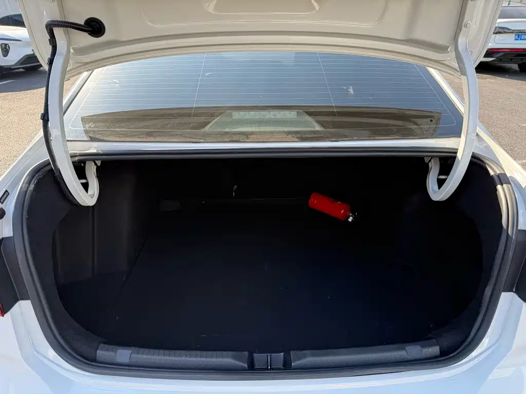 Volkswagen Volkswagen Lavida 2022 1.5L Automatic Fashion Edition 2022 - thumbnail 19