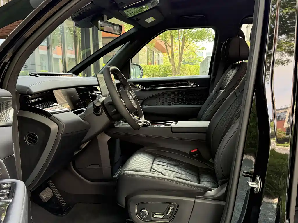 Zeekr Zeekr 009 2024 Six-Seater Executive Edition AWD 108kWh 2025 - thumbnail 11