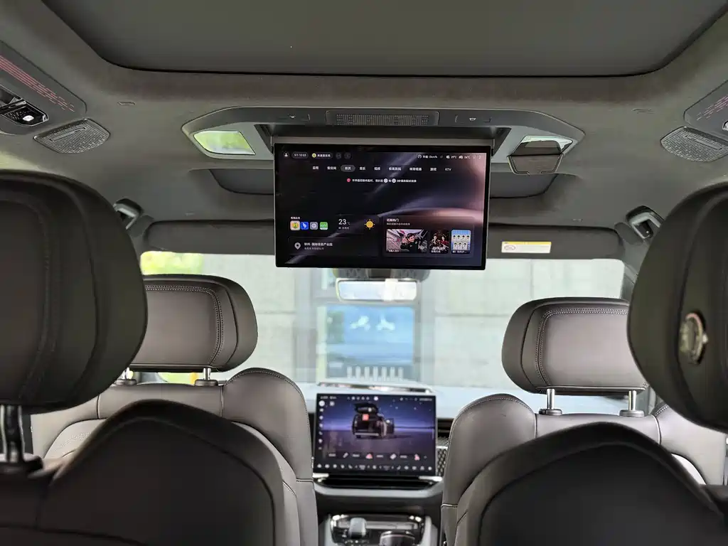Zeekr Zeekr 009 2024 Six-Seater Executive Edition AWD 108kWh 2025 - thumbnail 17