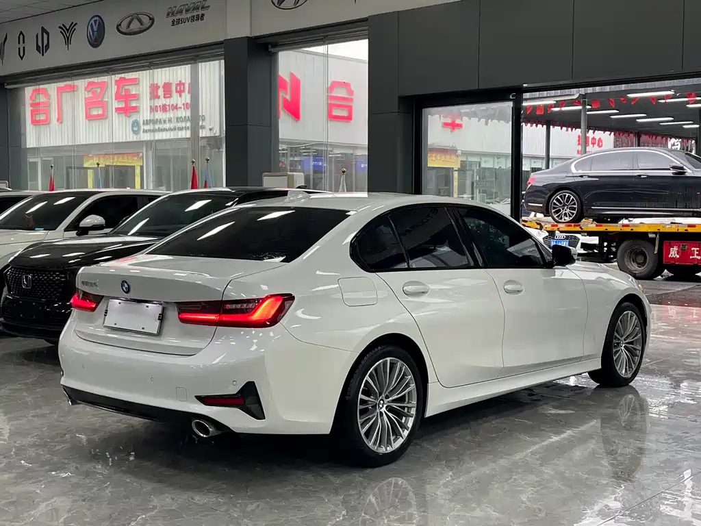 BMW BMW 3 Series 2022 Facelift 320i M Sport Package 2022 - thumbnail 16