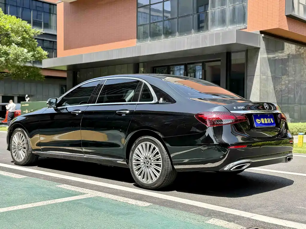 Mercedes-Benz Mercedes-Benz E-Class 2022 E 300 L Sport Fashion 2022 - thumbnail 5