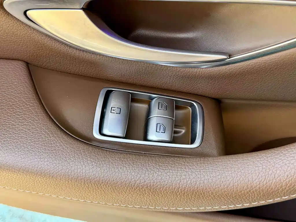 Mercedes-Benz Mercedes-Benz E-Class 2022 E 300 L Sport Fashion 2022 - thumbnail 22