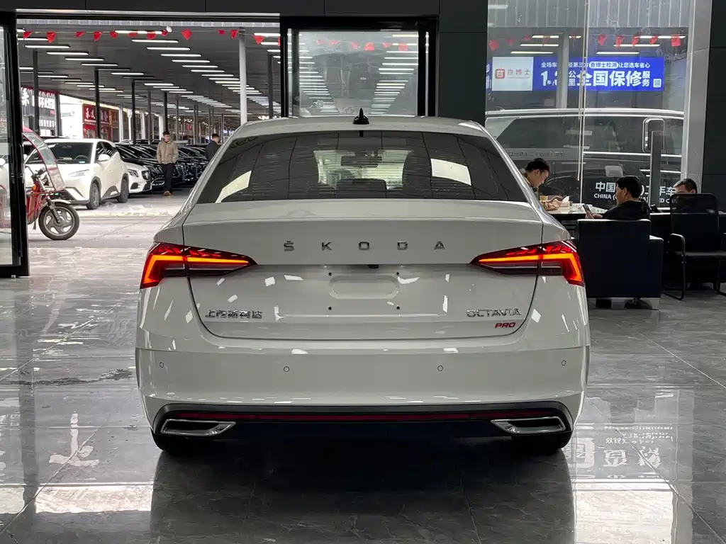 Skoda Skoda Octavia Pro 2022 TSI280 Exclusive Edition 2022 - thumbnail 16