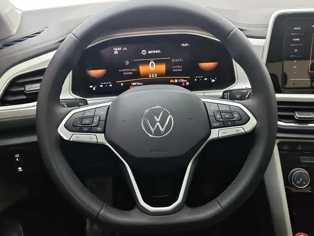 Volkswagen Volkswagen T-Roc 2023 280TSI DSG FWD Shiguang Edition 2023 - thumbnail 12