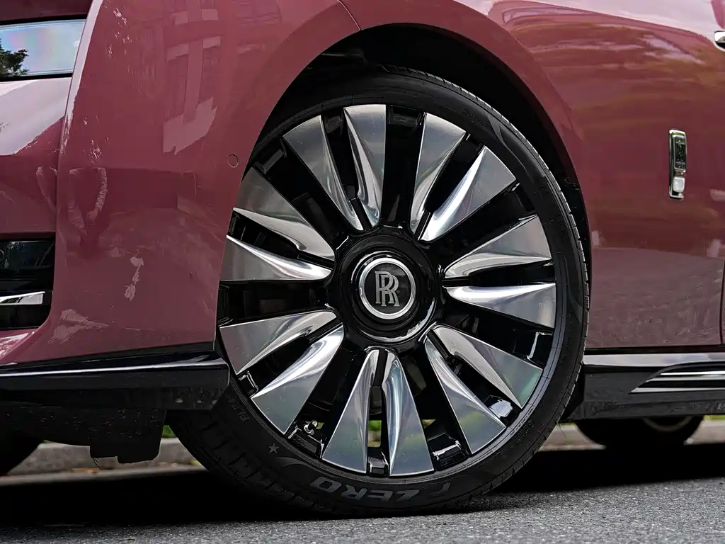 Rolls-Royce Rolls-Royce Spectre 2024 Standard 2025 - thumbnail 5