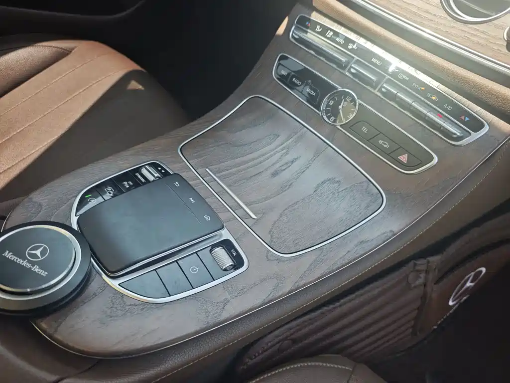 Mercedes-Benz Mercedes-Benz E-Class 2020 E 300 L Fashion 2020 - thumbnail 19