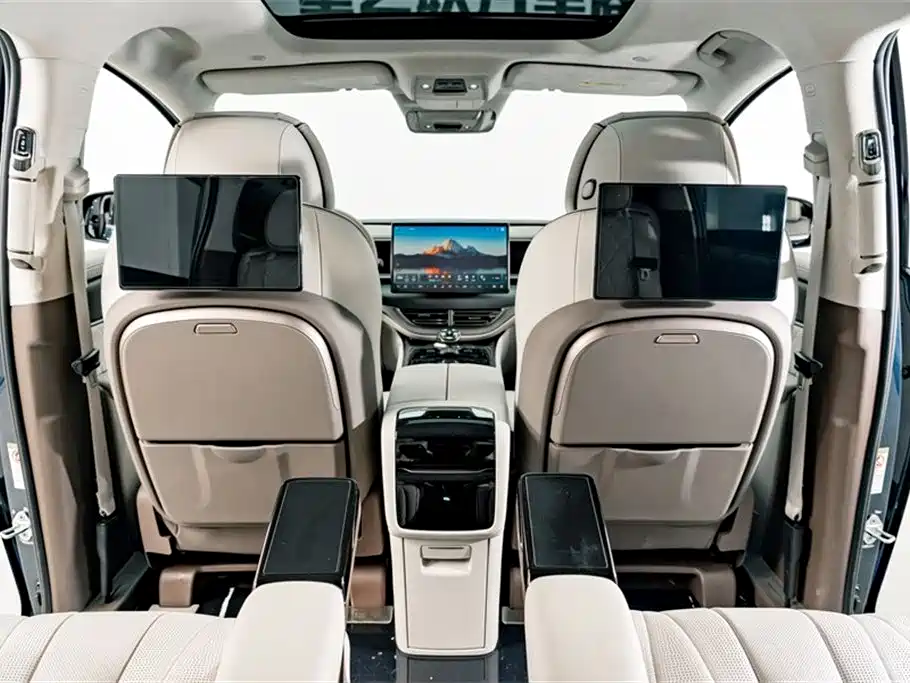 Denza Denza D9 2022 DM-i 970 AWD Flagship Edition 2023 - thumbnail 26