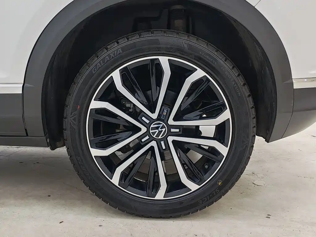 Volkswagen Volkswagen T-Roc 2021 280TSI DSG 4Motion Luxury Smart Connect Edition 2021 - thumbnail 17