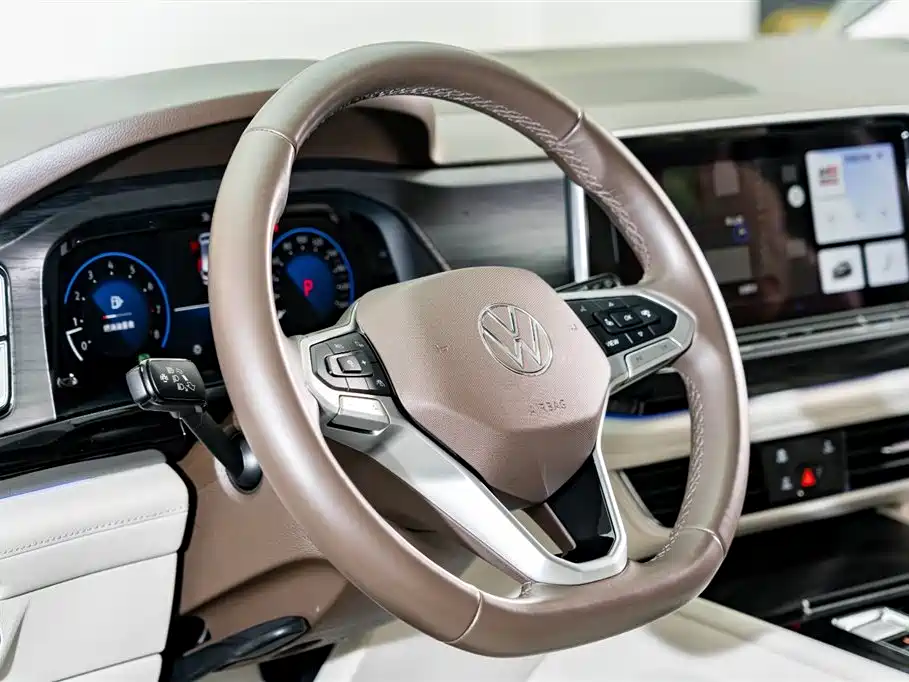 Volkswagen Viloran 2023 380TSI Prestige Edition 2023 - thumbnail 10