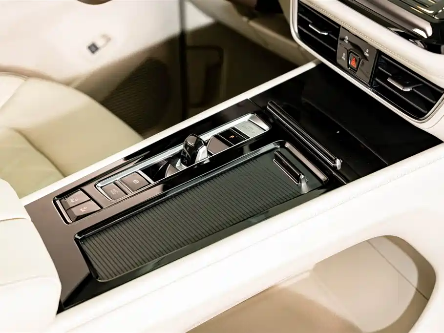 Volkswagen Viloran 2023 380TSI Prestige Edition 2023 - thumbnail 21