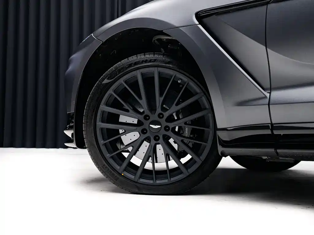 Aston Martin Aston Martin DBX707 2025 - thumbnail 6
