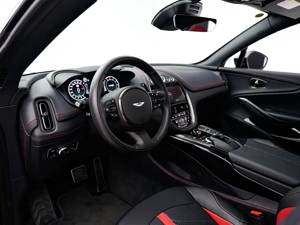 Aston Martin Aston Martin DBX707 2025 - thumbnail 13