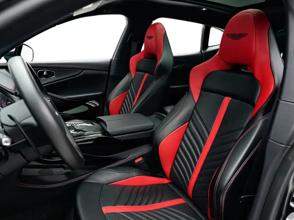 Aston Martin Aston Martin DBX707 2025 - thumbnail 14