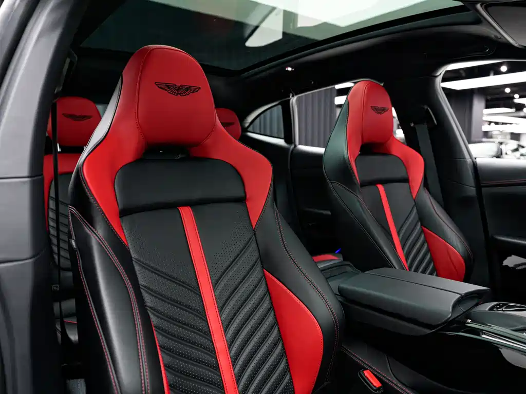 Aston Martin Aston Martin DBX707 2025 - thumbnail 21