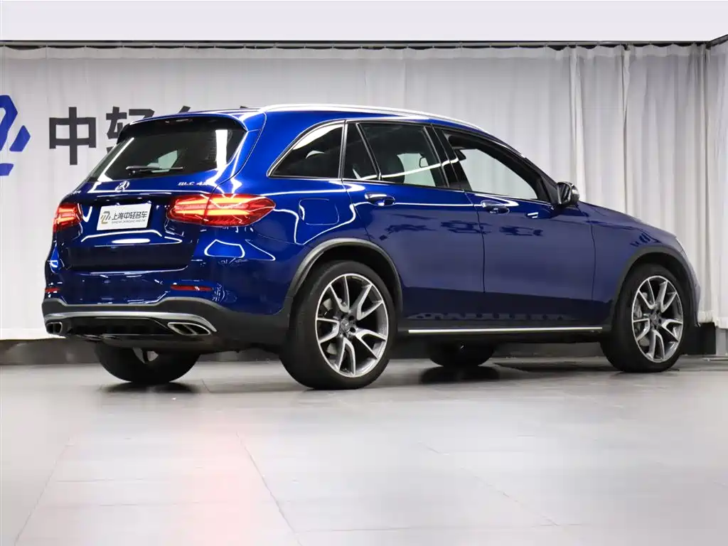 Mercedes-Benz 2017 Mercedes-AMG GLC 43 4MATIC Special Edition 2019 - thumbnail 3