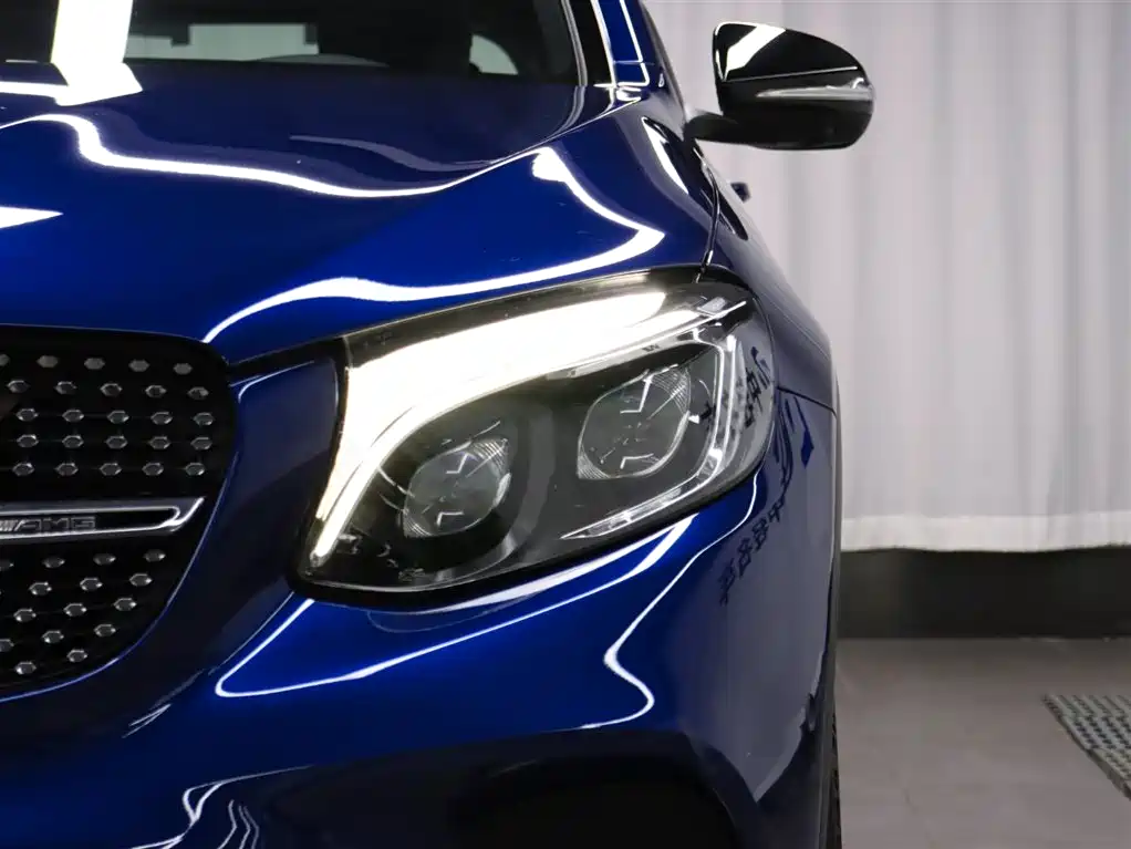 Mercedes-Benz 2017 Mercedes-AMG GLC 43 4MATIC Special Edition 2019 - thumbnail 5