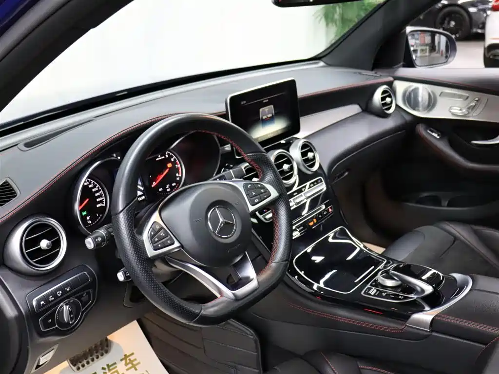 Mercedes-Benz 2017 Mercedes-AMG GLC 43 4MATIC Special Edition 2019 - thumbnail 9
