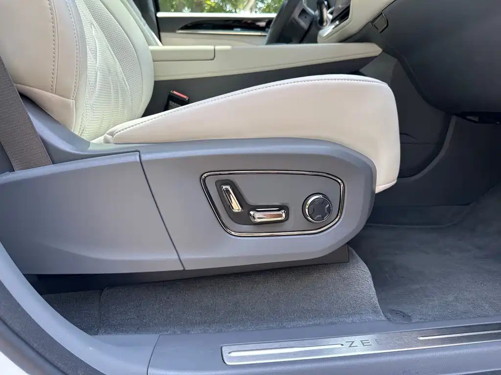 Zeekr Zeekr 009 2024 7-Seater Aisle Edition AWD 108kWh 2025 - thumbnail 22