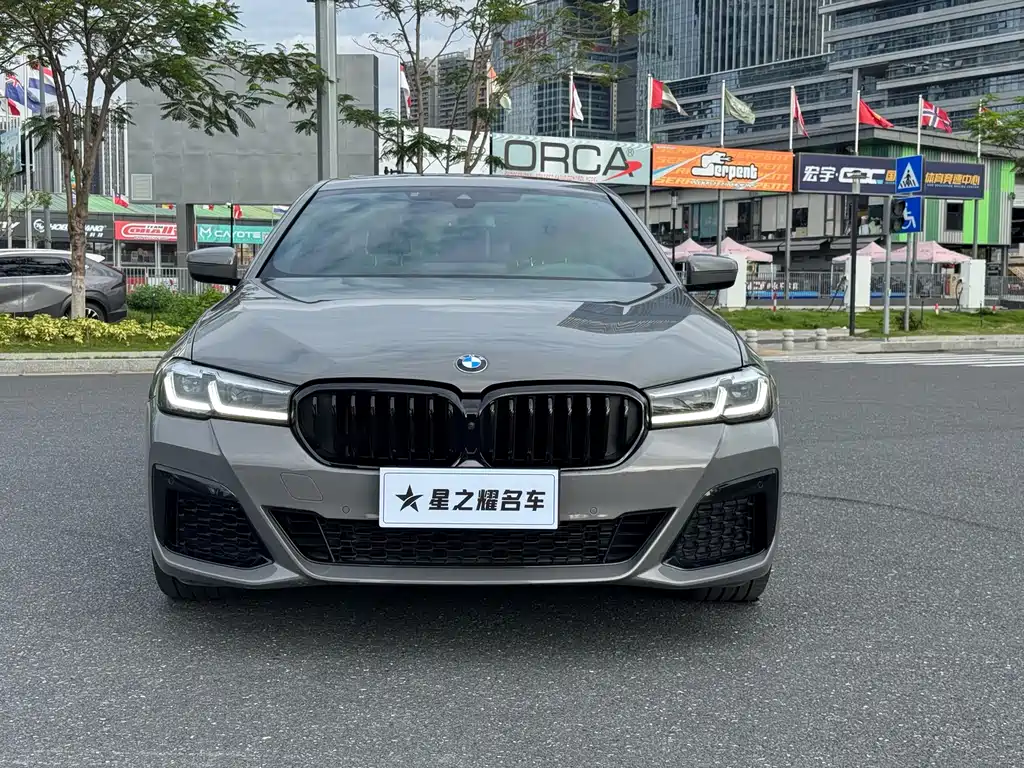 BMW BMW 5 Series Imported 2022 Facelift 540i M Sport Package 2022 - thumbnail 2