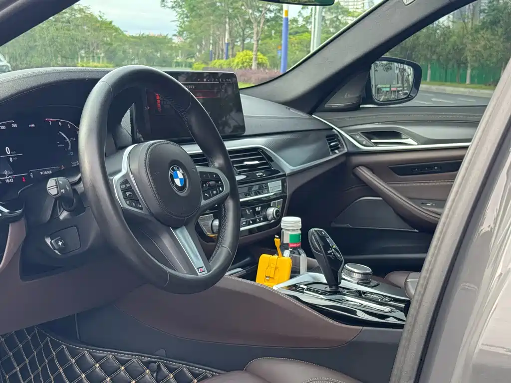BMW BMW 5 Series Imported 2022 Facelift 540i M Sport Package 2022 - thumbnail 8