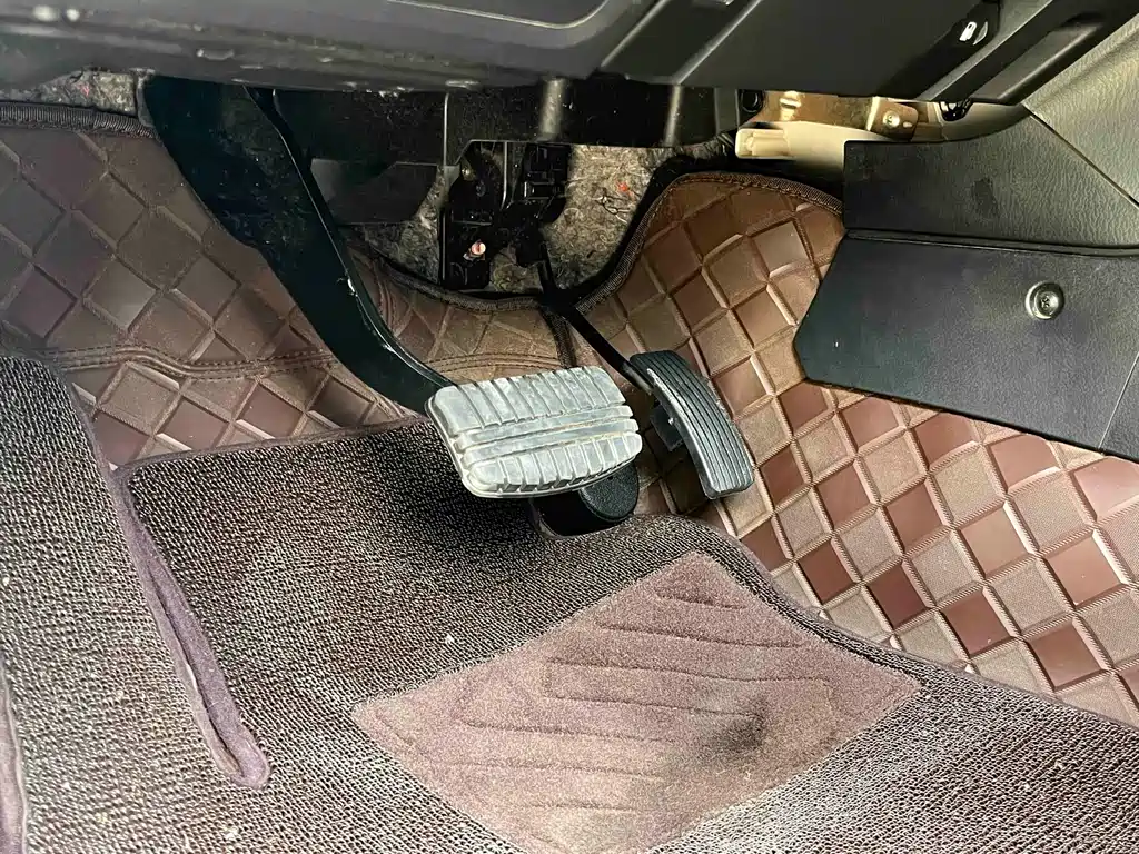 Mitsubishi Mitsubishi Pajero 2019 3.0L Automatic Standard Edition 2019 - thumbnail 12