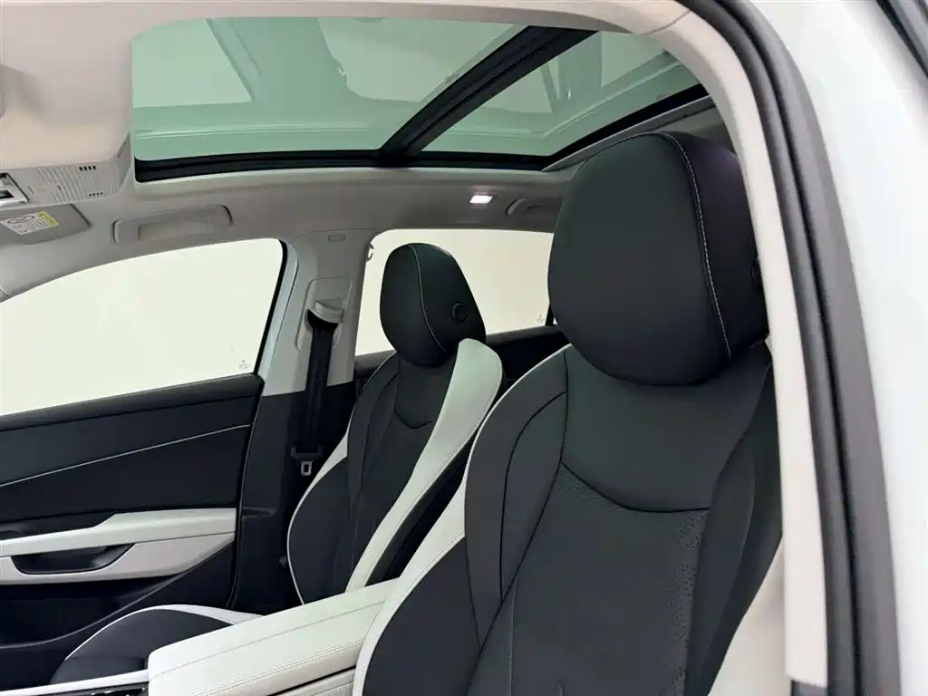 Volkswagen Sagitar 2026 L 300TSI DSG Elite 2025 - thumbnail 16
