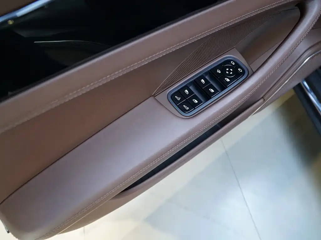 Porsche 2021 Porsche Panamera 2.9T 2021 - thumbnail 12