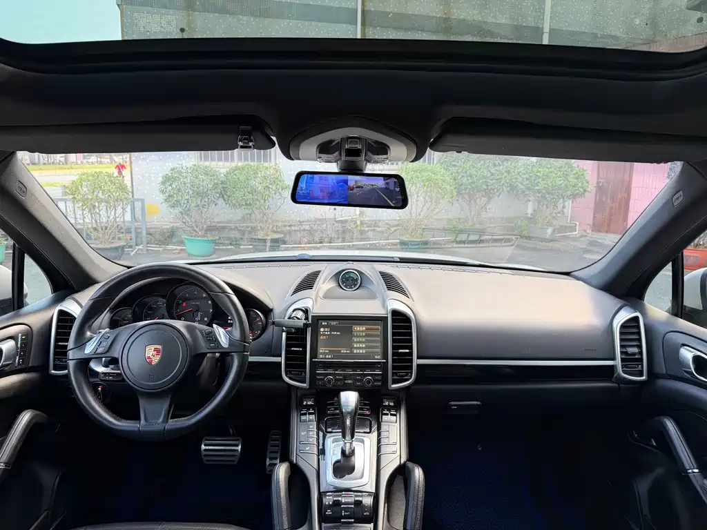 Porsche 2014 Porsche Cayenne Platinum Edition 3.0T 2015 - thumbnail 9