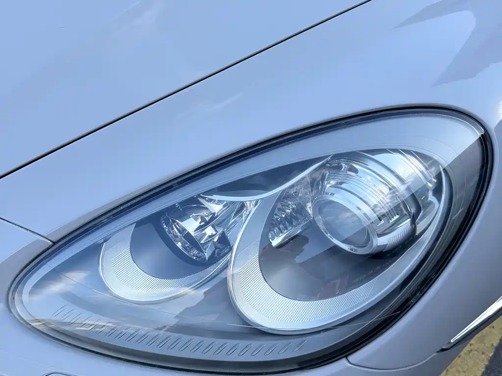 Porsche 2014 Porsche Cayenne Platinum Edition 3.0T 2015 - thumbnail 13