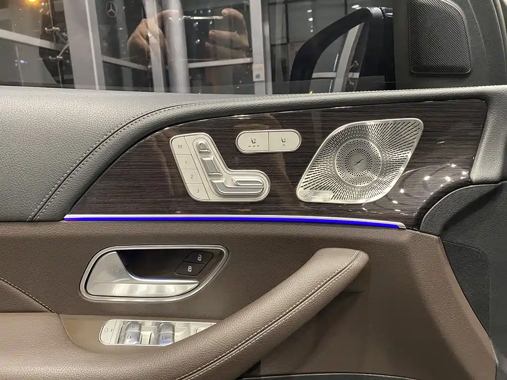Mercedes-Benz Mercedes-Benz GLS 450 4MATIC 2023 - thumbnail 4