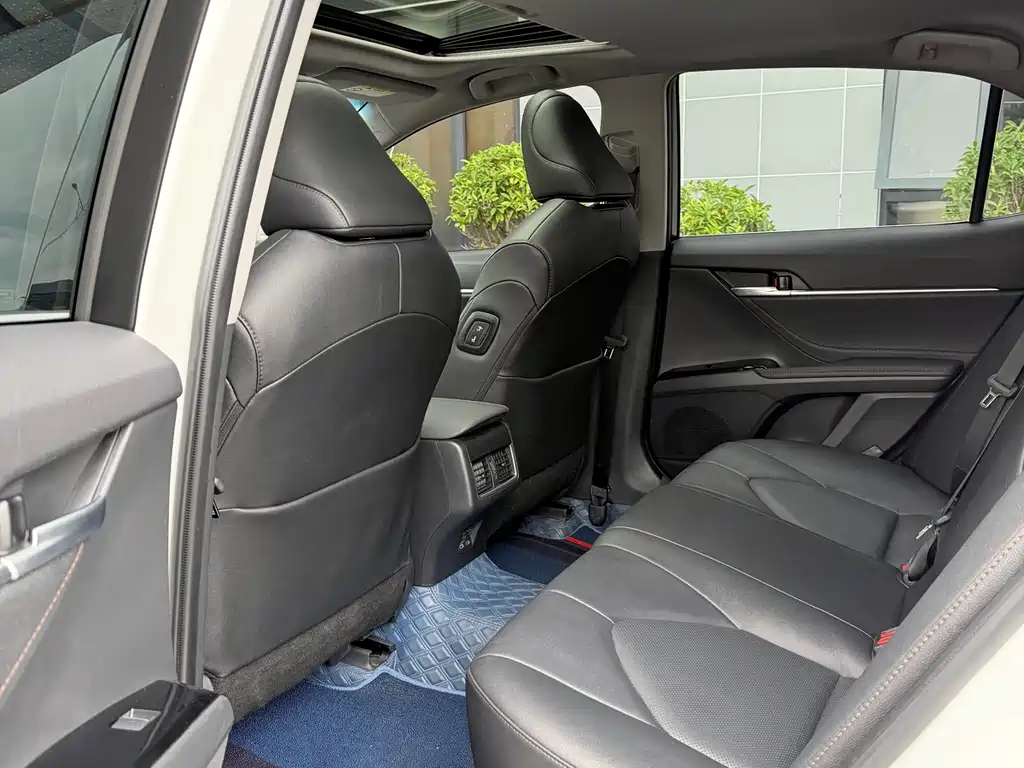Toyota Camry 2023 2.0G Luxury Edition 2023 - thumbnail 9