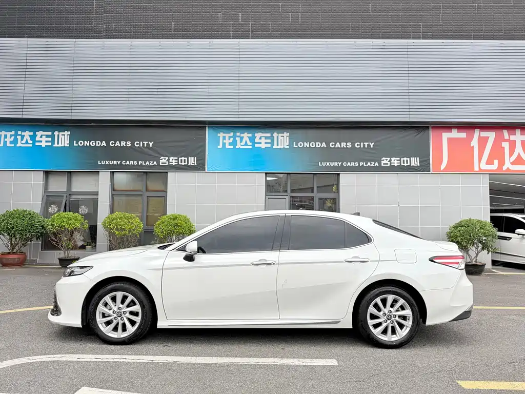 Toyota Camry 2023 2.0G Luxury Edition 2023 - thumbnail 11