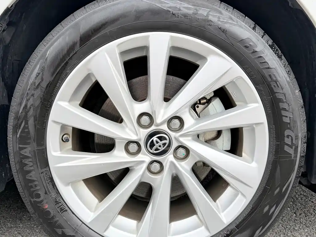 Toyota Camry 2023 2.0G Luxury Edition 2023 - thumbnail 14