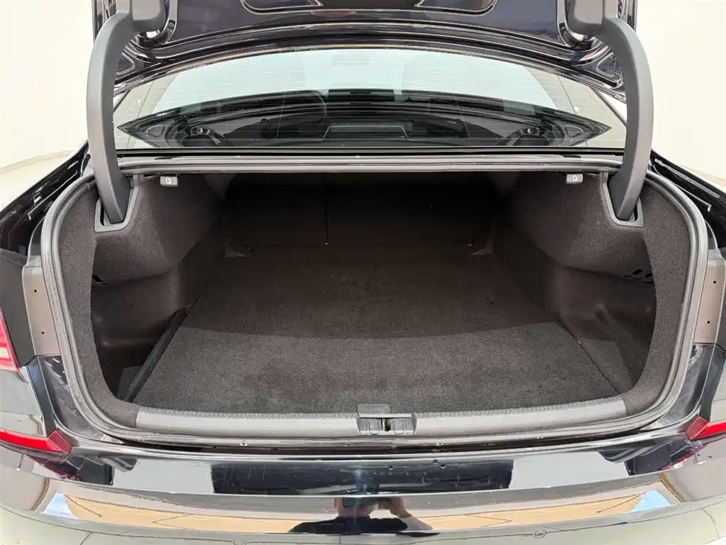Volkswagen Volkswagen Passat 2017 330TSI DSG Zunrong Edition 2017 - thumbnail 14