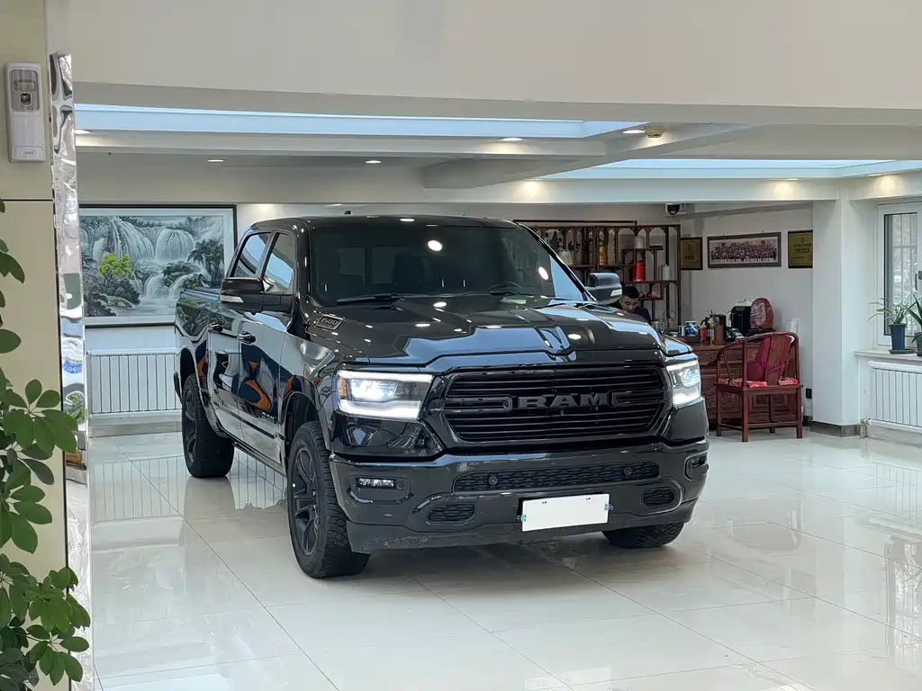 RAM 2022 RAM 1500 5.7L Automatic 2022 - thumbnail 3