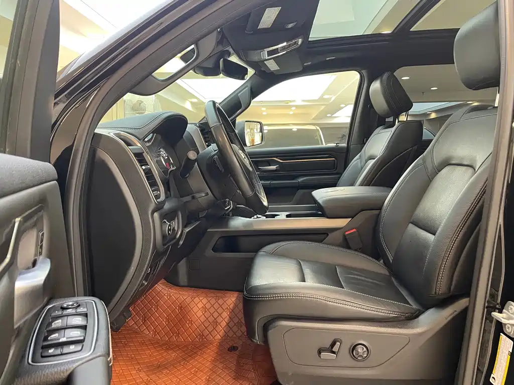 RAM 2022 RAM 1500 5.7L Automatic 2022 - thumbnail 8