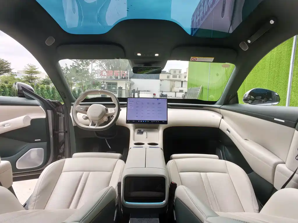 Xiaomi Auto Xiaomi YU7 2025 Long Range High Performance AWD Max 2026 - thumbnail 9