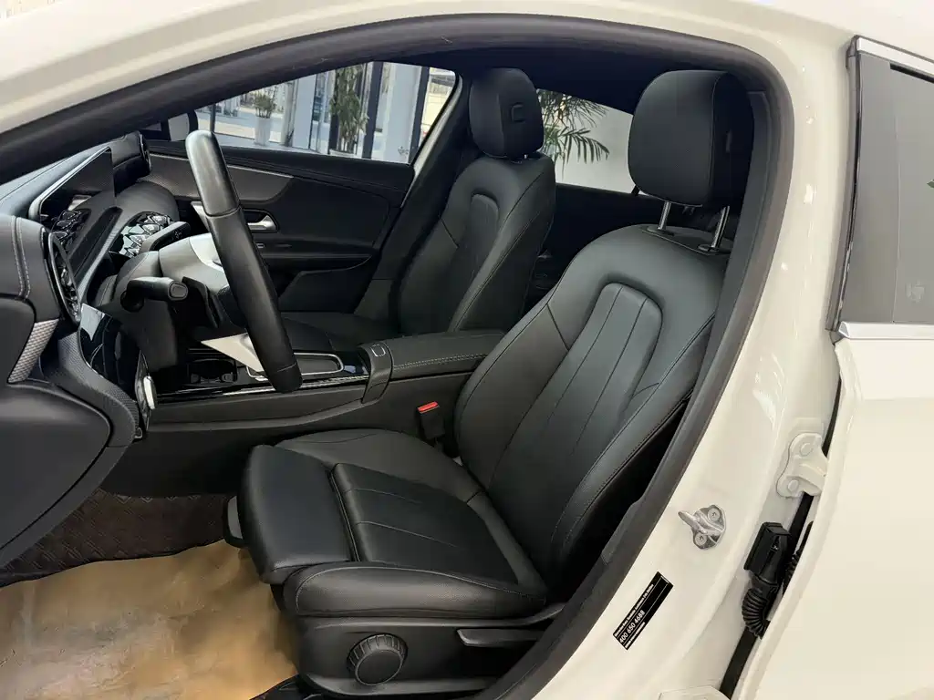 Mercedes-Benz Mercedes-Benz A-Class 2023 A 180 L 2023 - thumbnail 9