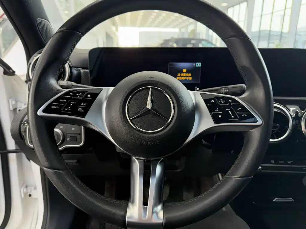 Mercedes-Benz Mercedes-Benz A-Class 2023 A 180 L 2023 - thumbnail 10