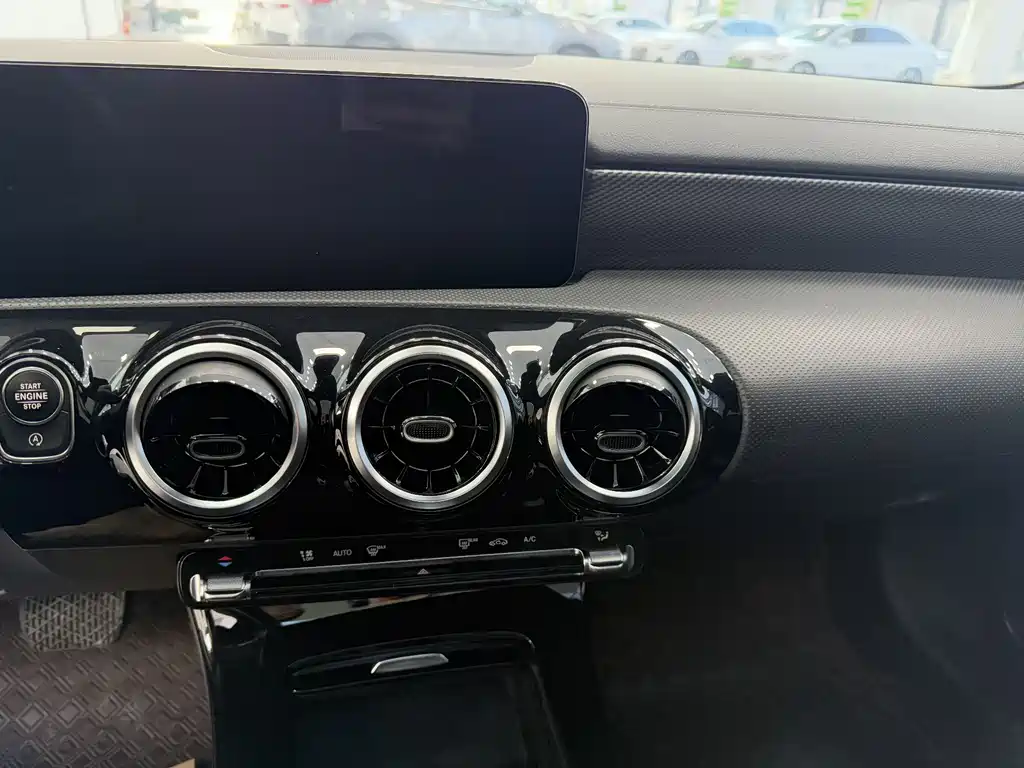 Mercedes-Benz Mercedes-Benz A-Class 2023 A 180 L 2023 - thumbnail 11