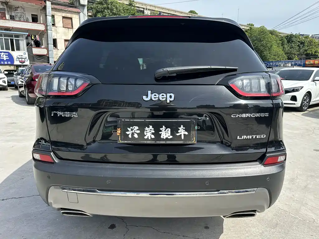 Jeep Jeep Cherokee 2019 2.0T FWD Zhi Xiang Edition China V 2019 - thumbnail 5