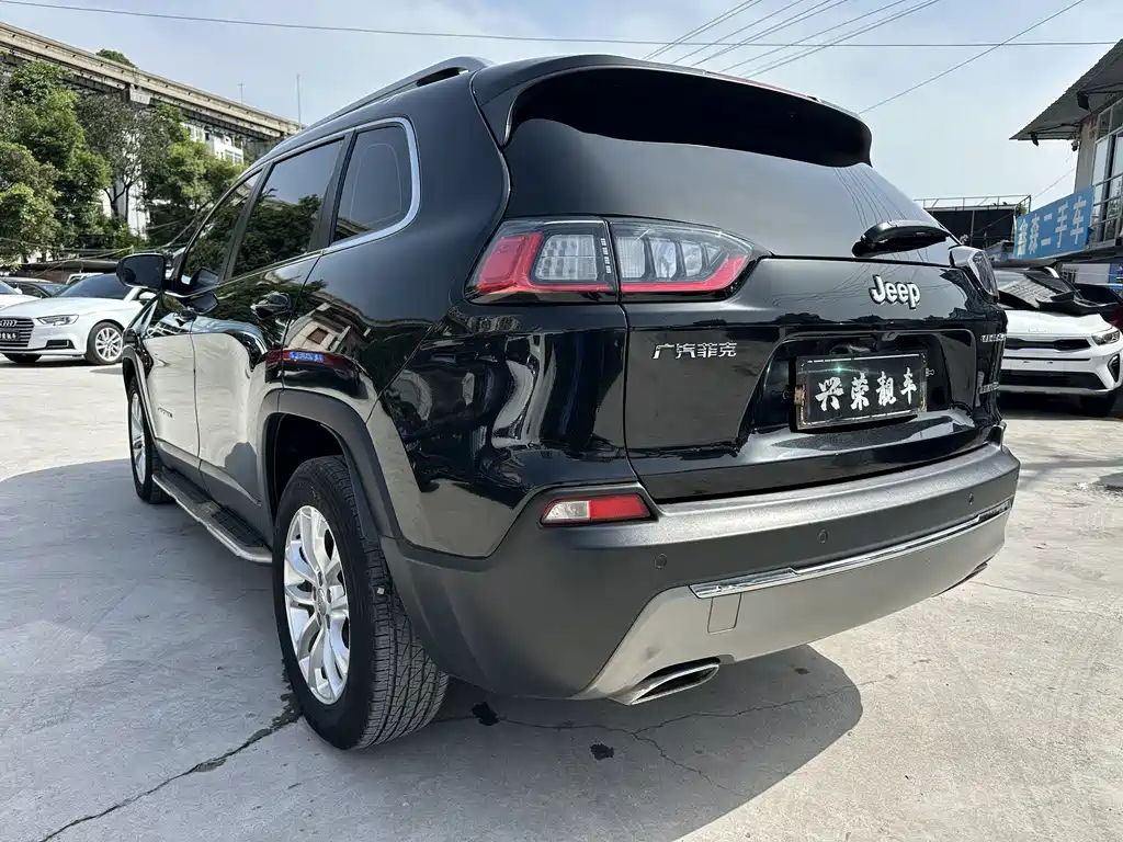 Jeep Jeep Cherokee 2019 2.0T FWD Zhi Xiang Edition China V 2019 - thumbnail 6